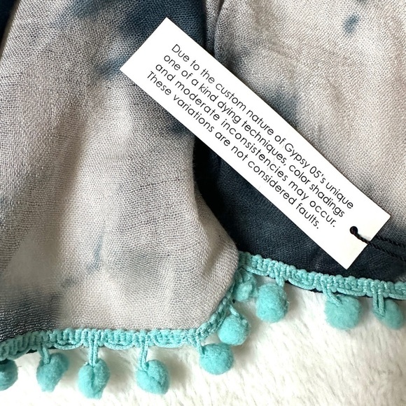 NWT Gypsy 05 Tie Dye Rayon Scarf with Pom Pom Tassels - Picture 7 of 7